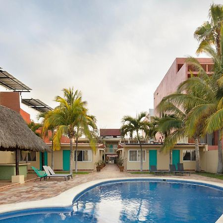 Bungalows Las Arenas Сан Патрисио Мелаке Екстериор снимка