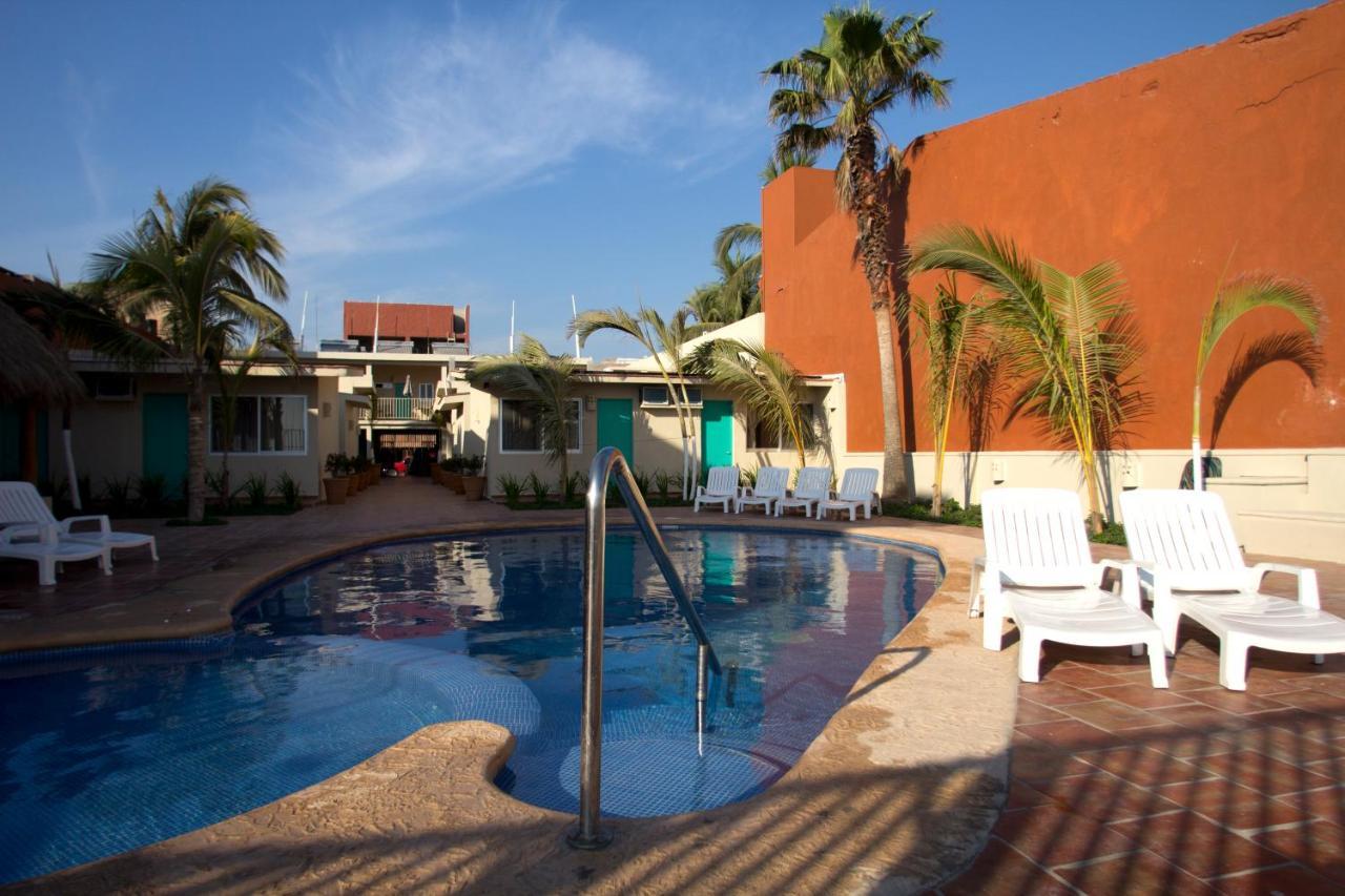 Bungalows Las Arenas Сан Патрисио Мелаке Екстериор снимка