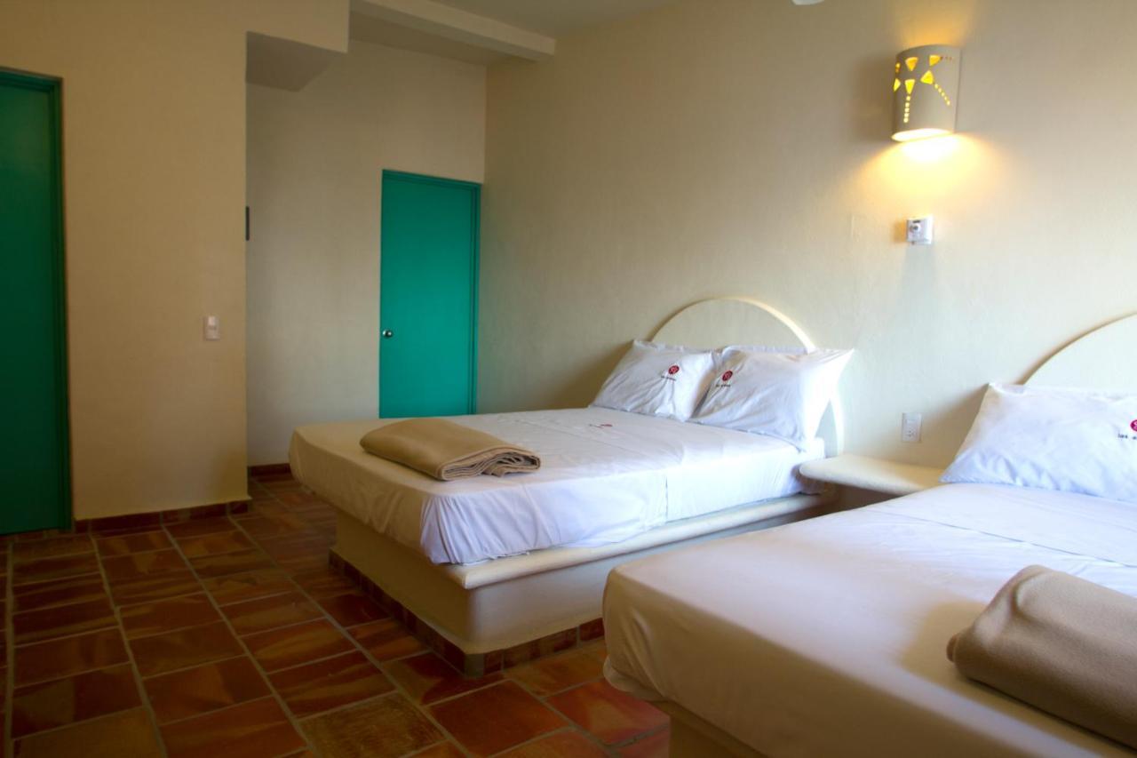 Bungalows Las Arenas Сан Патрисио Мелаке Екстериор снимка