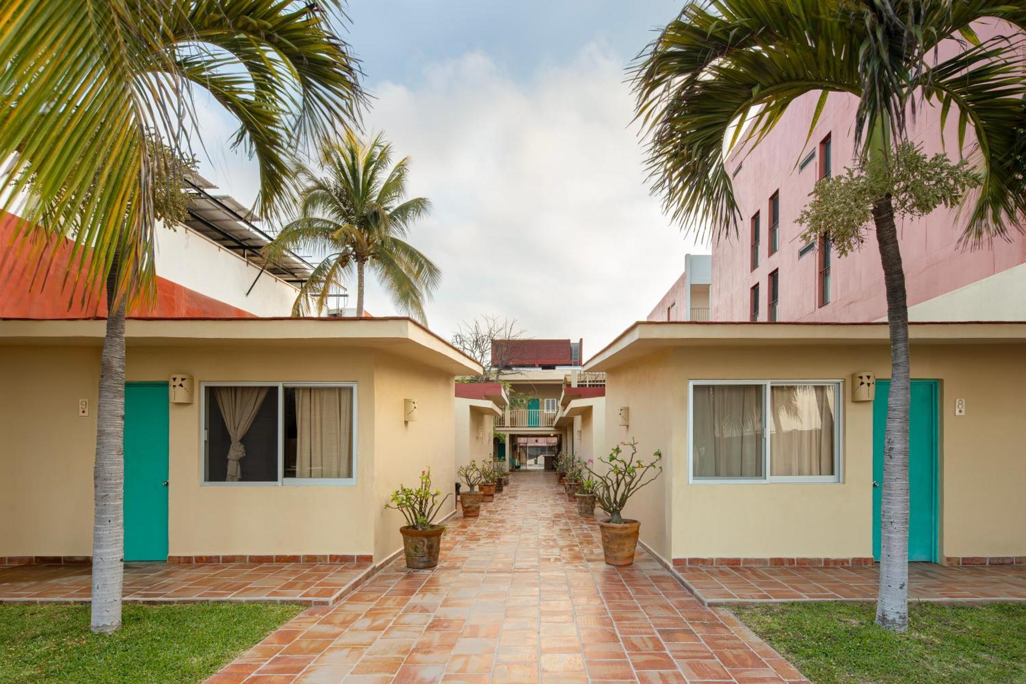 Bungalows Las Arenas Сан Патрисио Мелаке Екстериор снимка