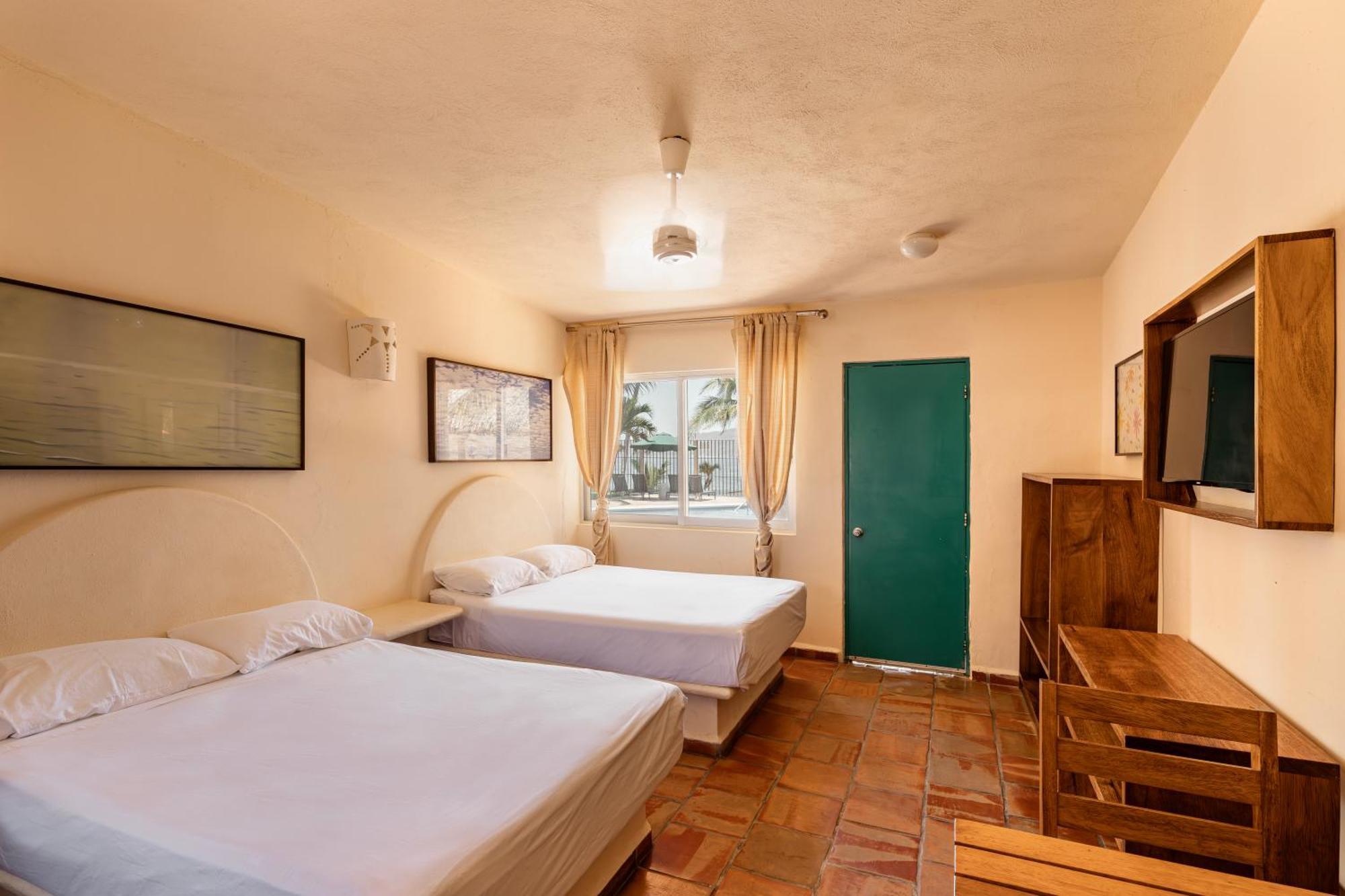 Bungalows Las Arenas Сан Патрисио Мелаке Екстериор снимка