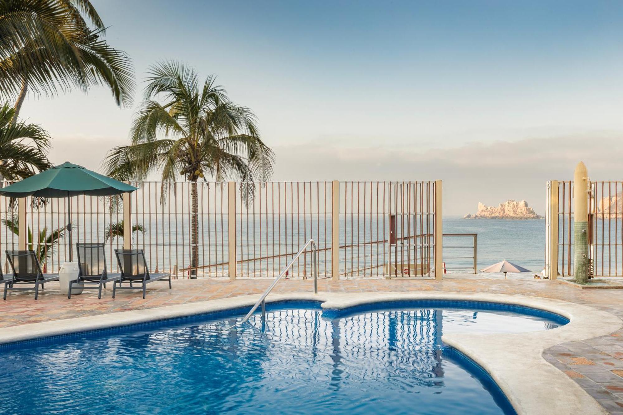 Bungalows Las Arenas Сан Патрисио Мелаке Екстериор снимка